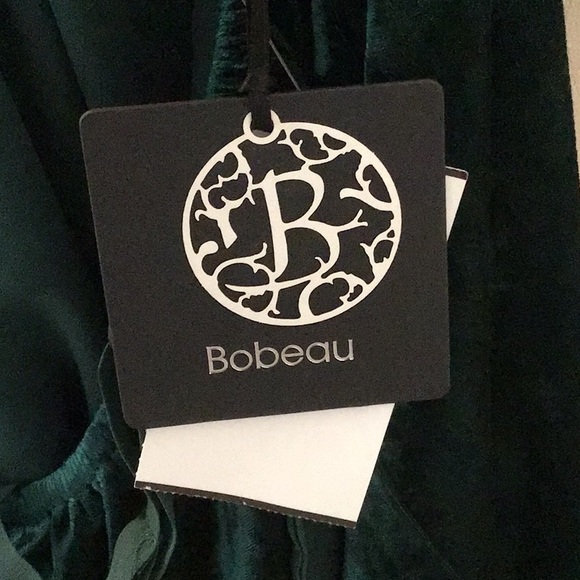 🎉🎉💚💚 NWT Emerald Velvet Chic Dress SM - Picture 13 of 13